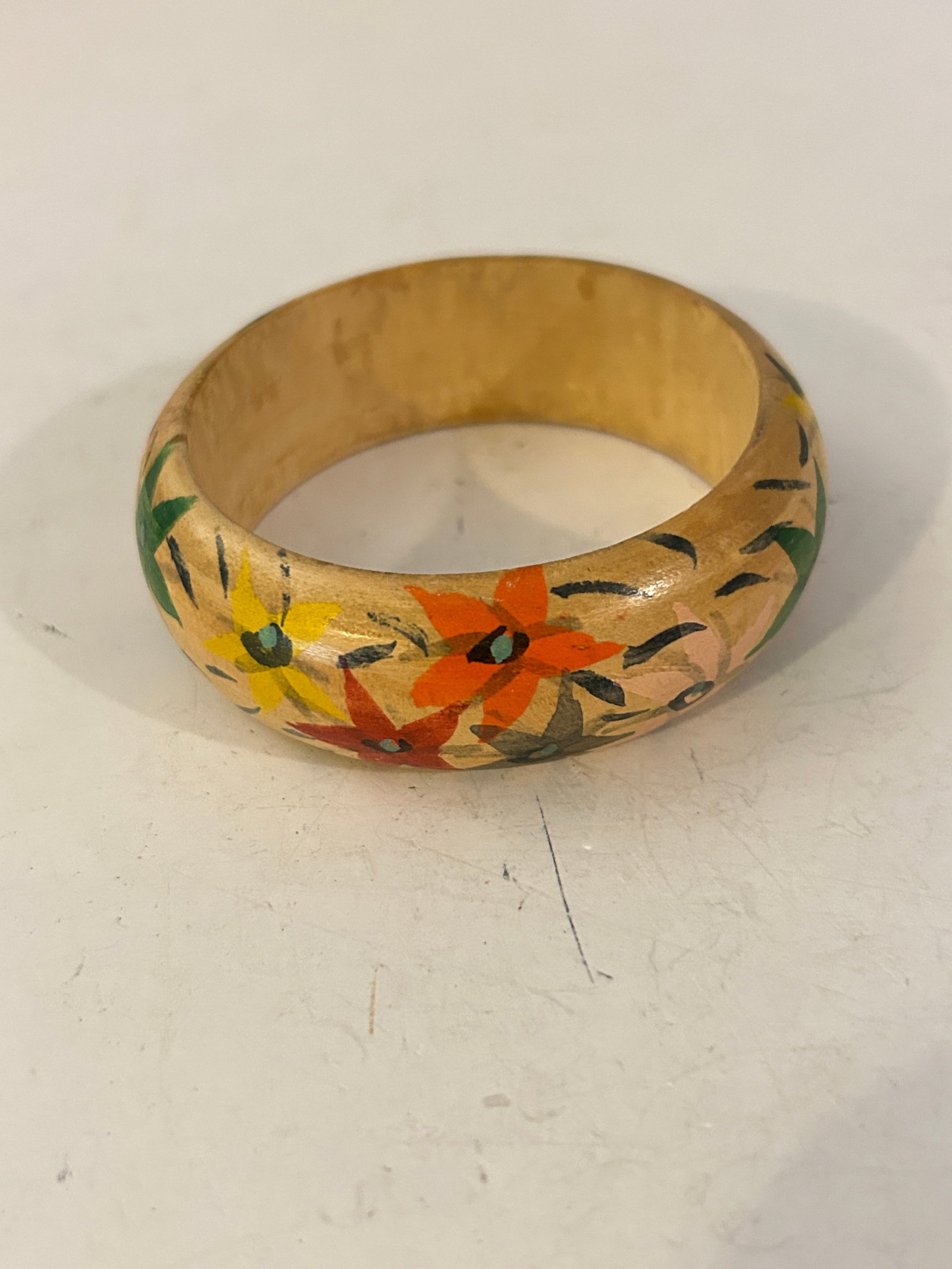 Vintage Bracelet 7": Vintage Bracelet 7" Please view all photos as they are part of the description and condition of this Item, Feel free to contact me with questions or picture requests! Used Item AS IS