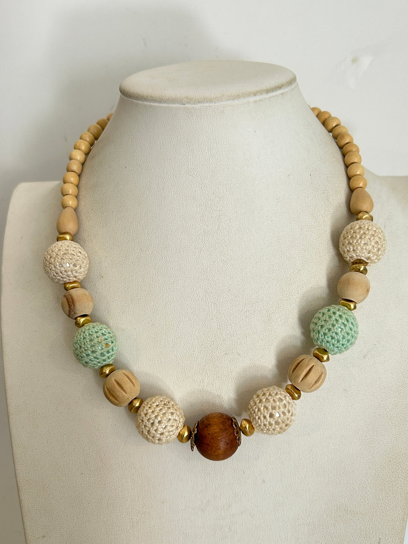 Vintage Necklace (1 of 5)