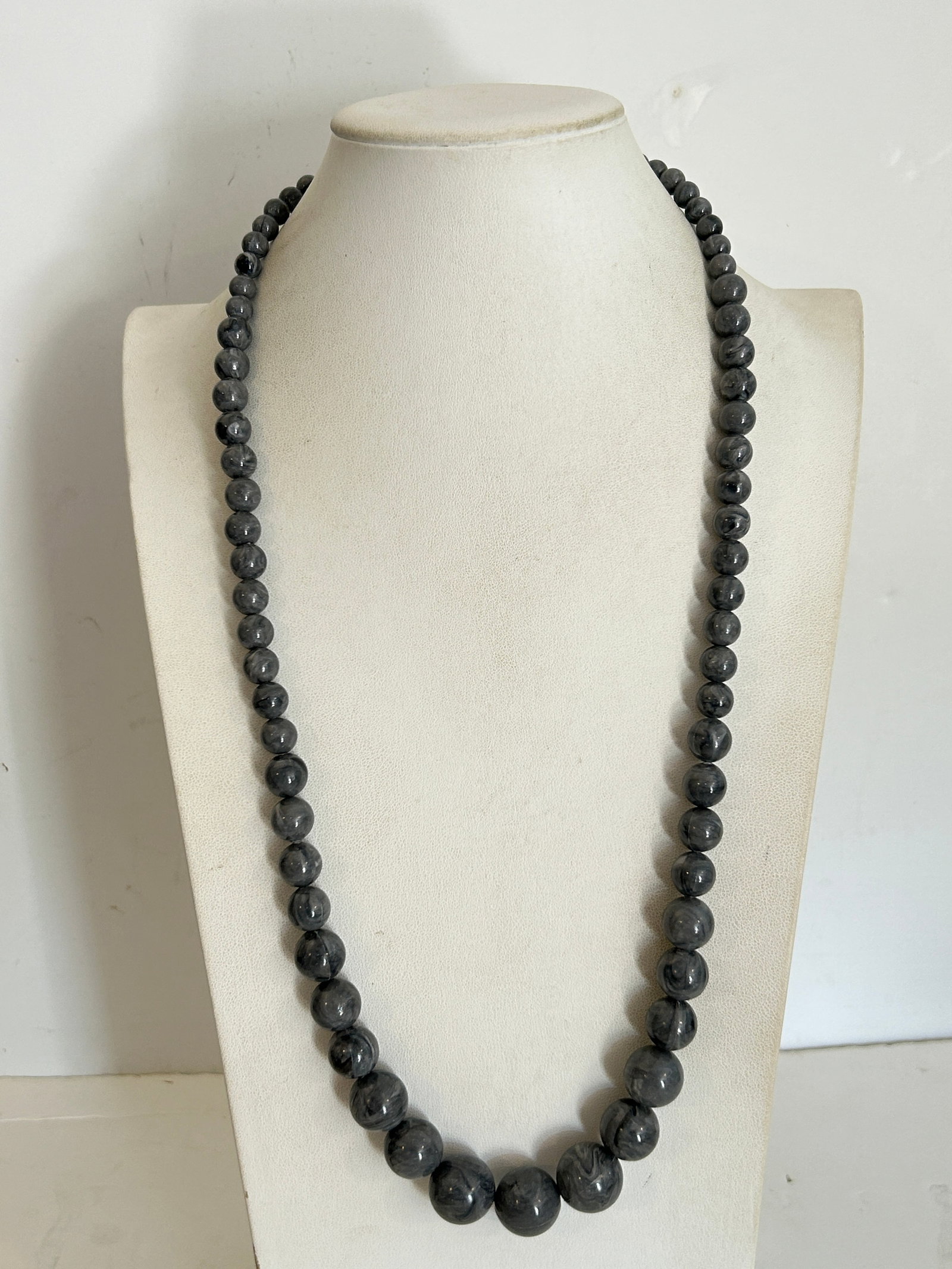 Vintage Necklace (1 of 5)