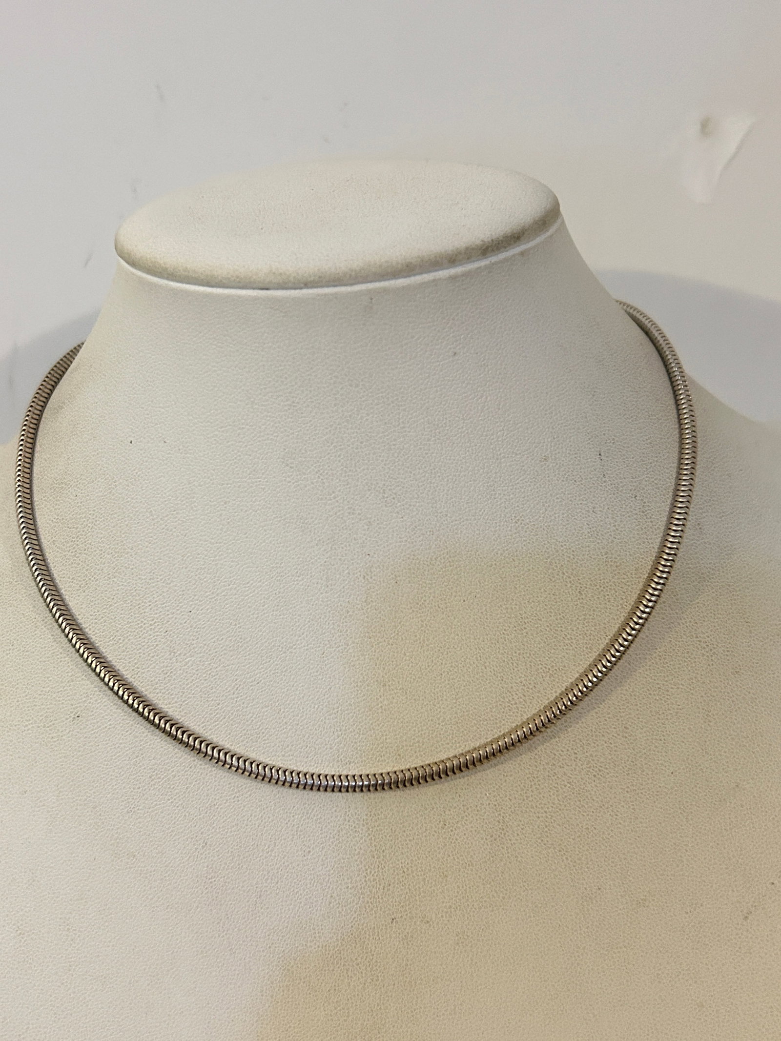 Vintage Sterling Silver Snake Chain Necklace 13 grams 16 " (1 of 4)