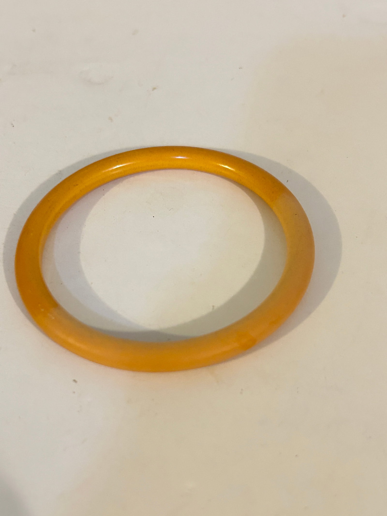 Vintage Bakalite Bracelet 7": Vintage Bakalite Bracelet 7" Please view all photos as they are part of the description and condition of this Item, Feel free to contact me with questions or picture requests! Used Item AS IS