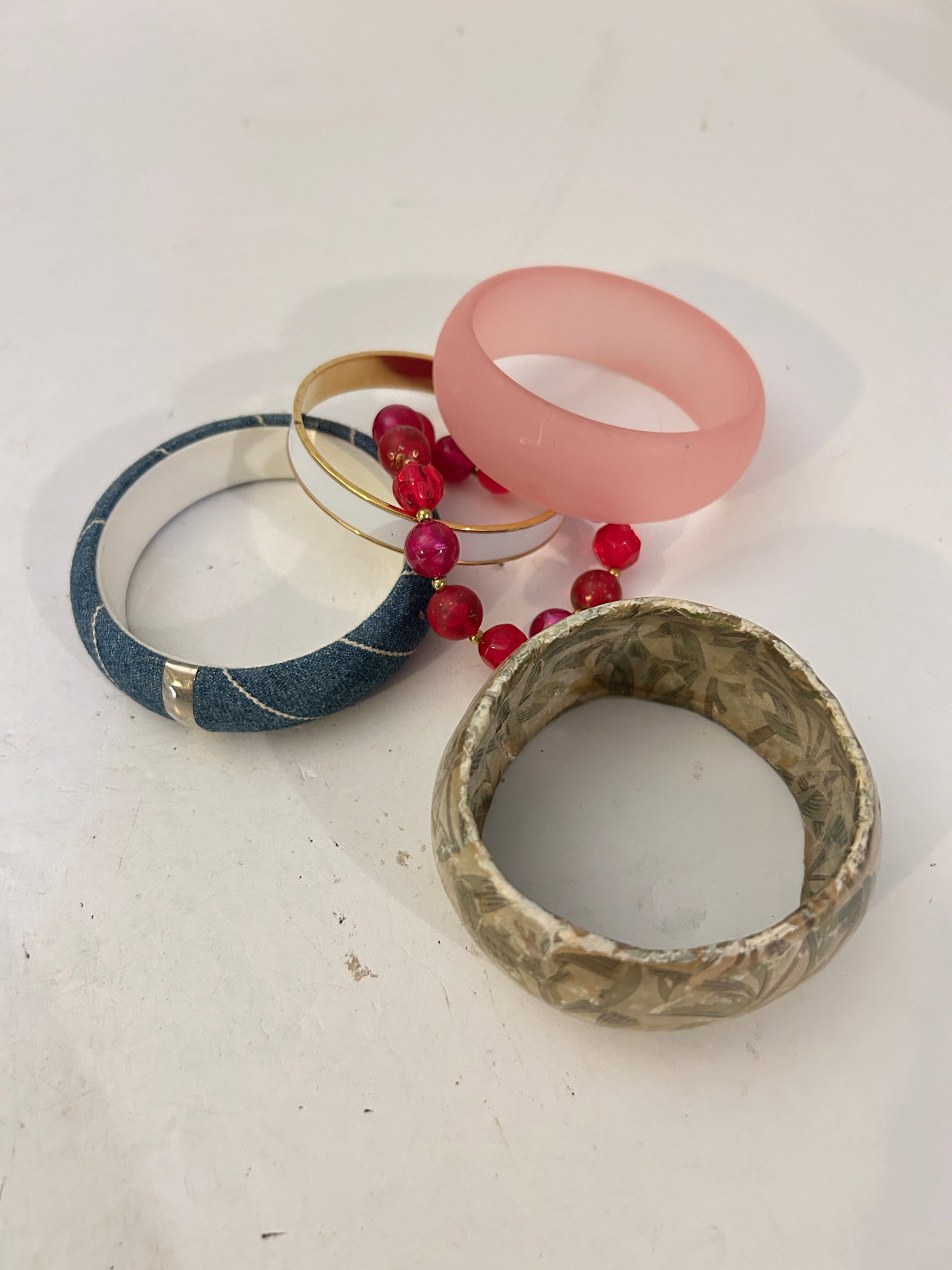Vintage Lot of 5 Good Bracelets (1 of 4)