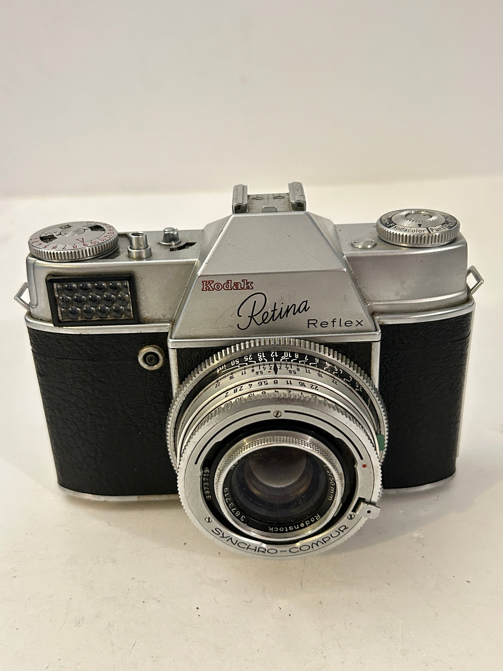 Kodak Retina Reflex Type SLR 35mm Camera Retina - Heligon f:2.0/50mm red C (1 of 6)