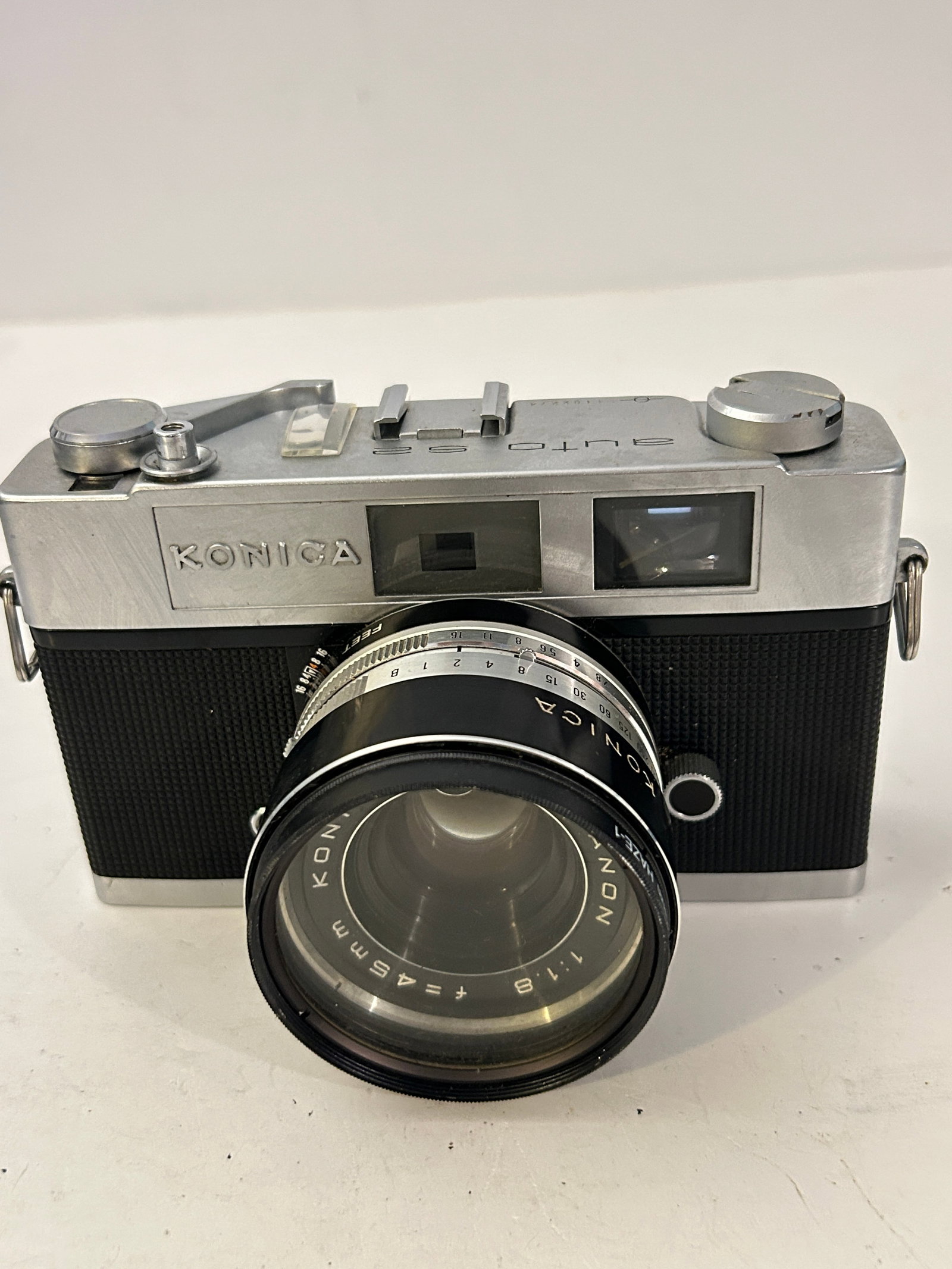 Konica Auto S2 Rangefinder Camera Hexanon 45MM F1.8 Lens working: Konica Auto S2 Rangefinder Camera Hexanon 45MM F1.8 Lens working Please view all photos as they are part of the description and condition of this Item, Feel free to contact me with questions or pictur