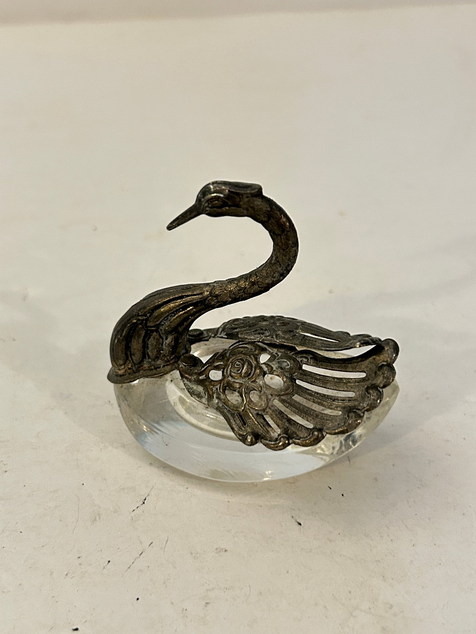 Vintage German 835 Silver & Cut Glass Crystal Double Divided Swan: Vintage German 835 Silver & Cut Glass Crystal Double Divided Swan Please view all photos as they are part of the description and condition of this Item, Feel free to contact me with questions or pictu