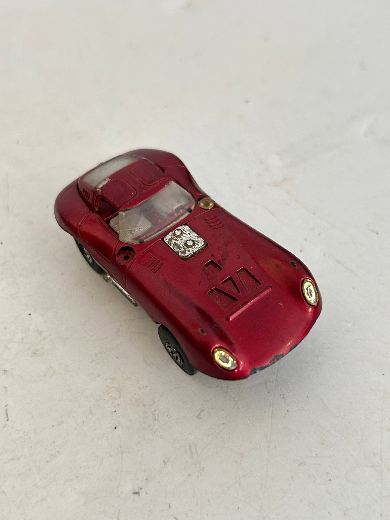 1960s Tyco Chevrolet Cheetah slot car: 1960s Tyco Chevrolet Cheetah slot car Please view all photos as they are part of the description and condition of this Item, Feel free to contact me with questions or picture requests! Used Item AS IS