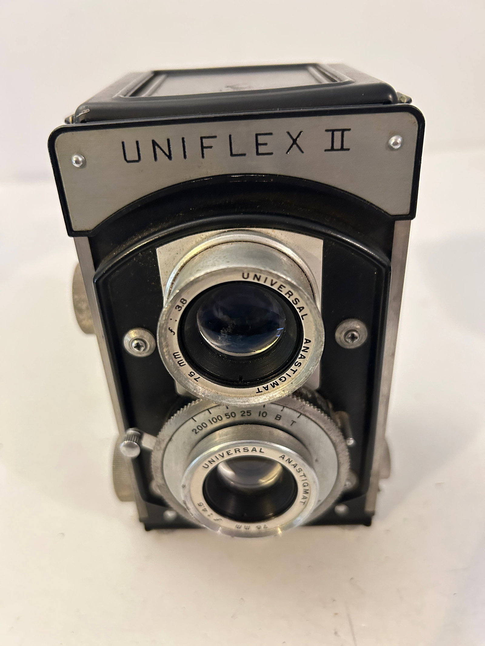Camera Vintage Uniflex II Twin Lens Reflex Universal Camera Corp (1 of 6)