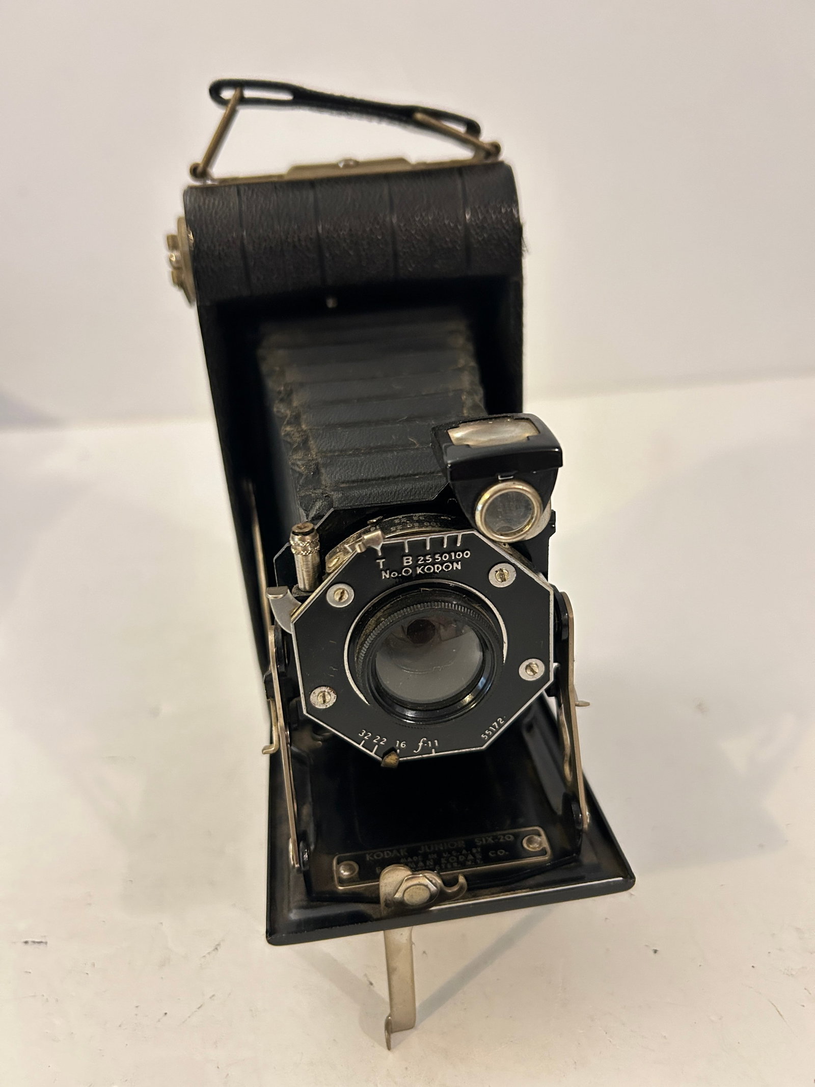 Vintage Kodak Junior Six-20 folding camera Anastigmat lens (1 of 7)