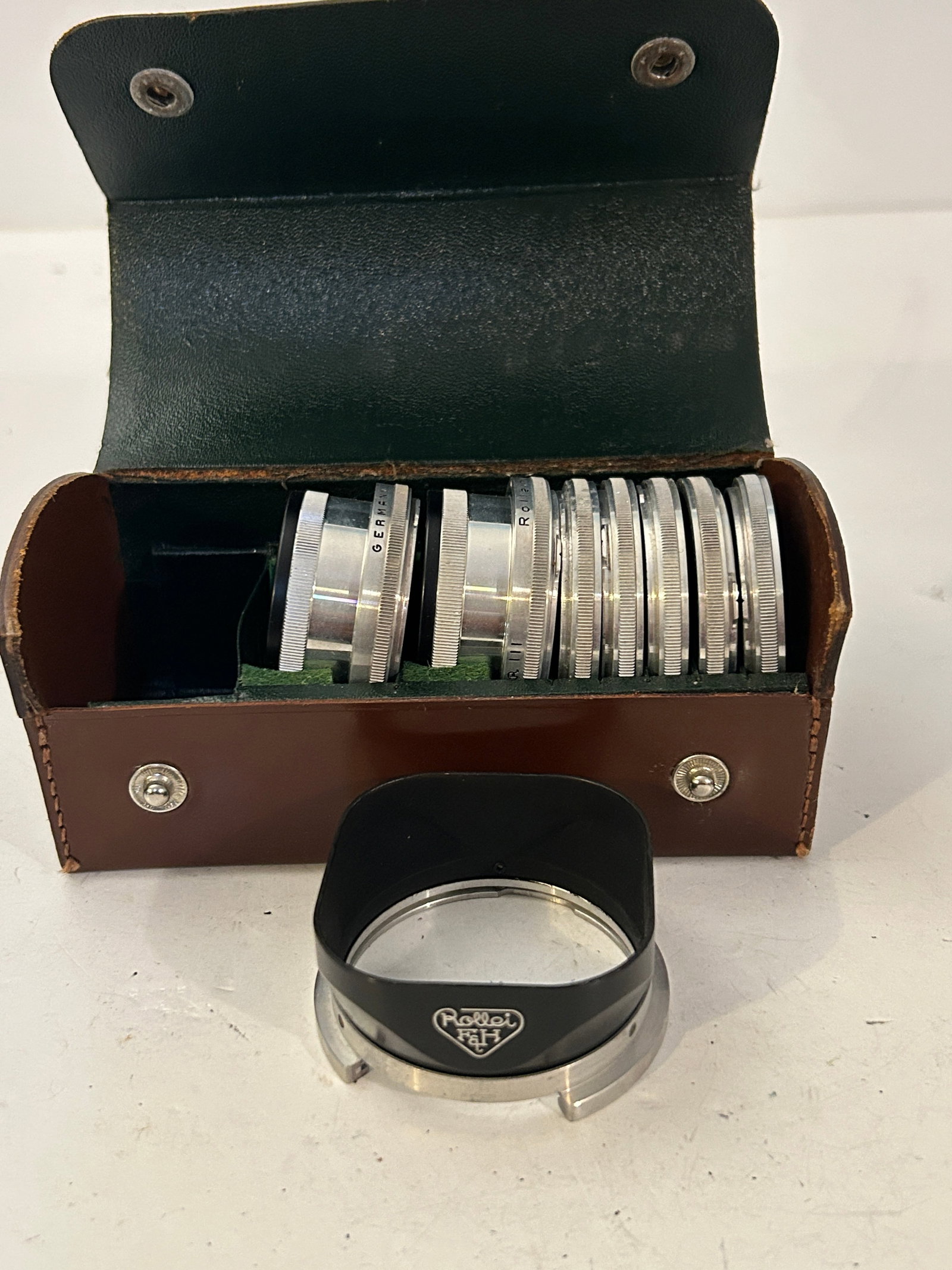 Rolleiflex - Bay I - Filter Set - Rolleinar 1 & 2 - 5 Filters / Lens Hood & Case: Rolleiflex - Bay I - Filter Set - Rolleinar 1 & 2 - 5 Filters / Lens Hood & Case Please view all photos as they are part of the description and condition of this Item, Feel free to contact me with que