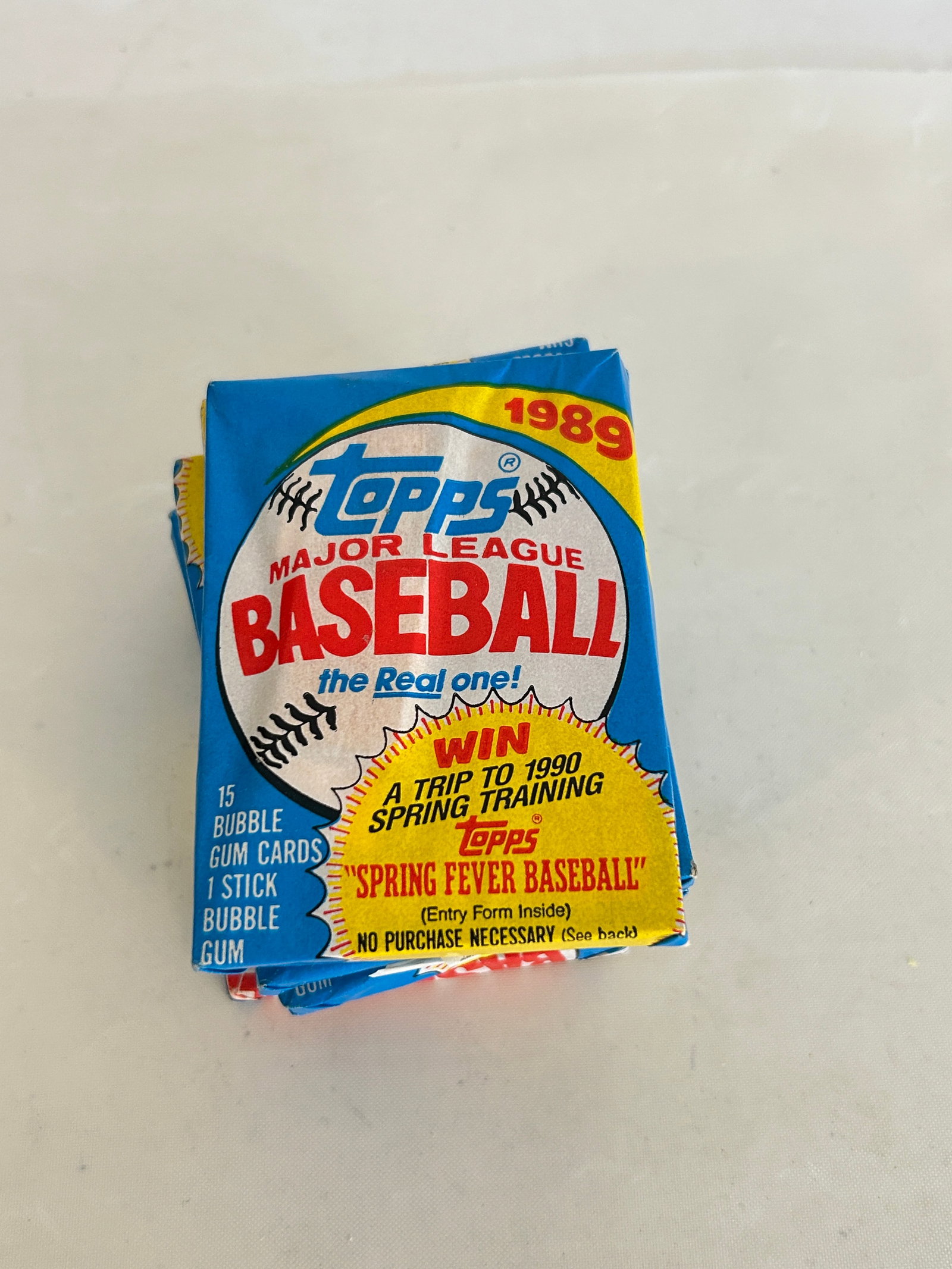 Vintage Lot Of 5 1989 Topps Baseball pack: Vintage Lot Of 5 1989 Topps Baseball pack Please view all photos as they are part of the description and condition of this Item, Feel free to contact me with questions or picture requests! Used Item A