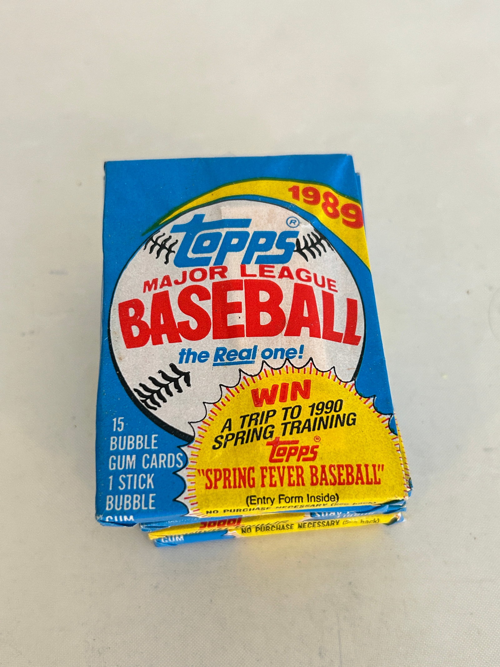 Vintage Lot Of 5 1989 Topps Baseball pack: Vintage Lot Of 5 1989 Topps Baseball pack Please view all photos as they are part of the description and condition of this Item, Feel free to contact me with questions or picture requests! Used Item A