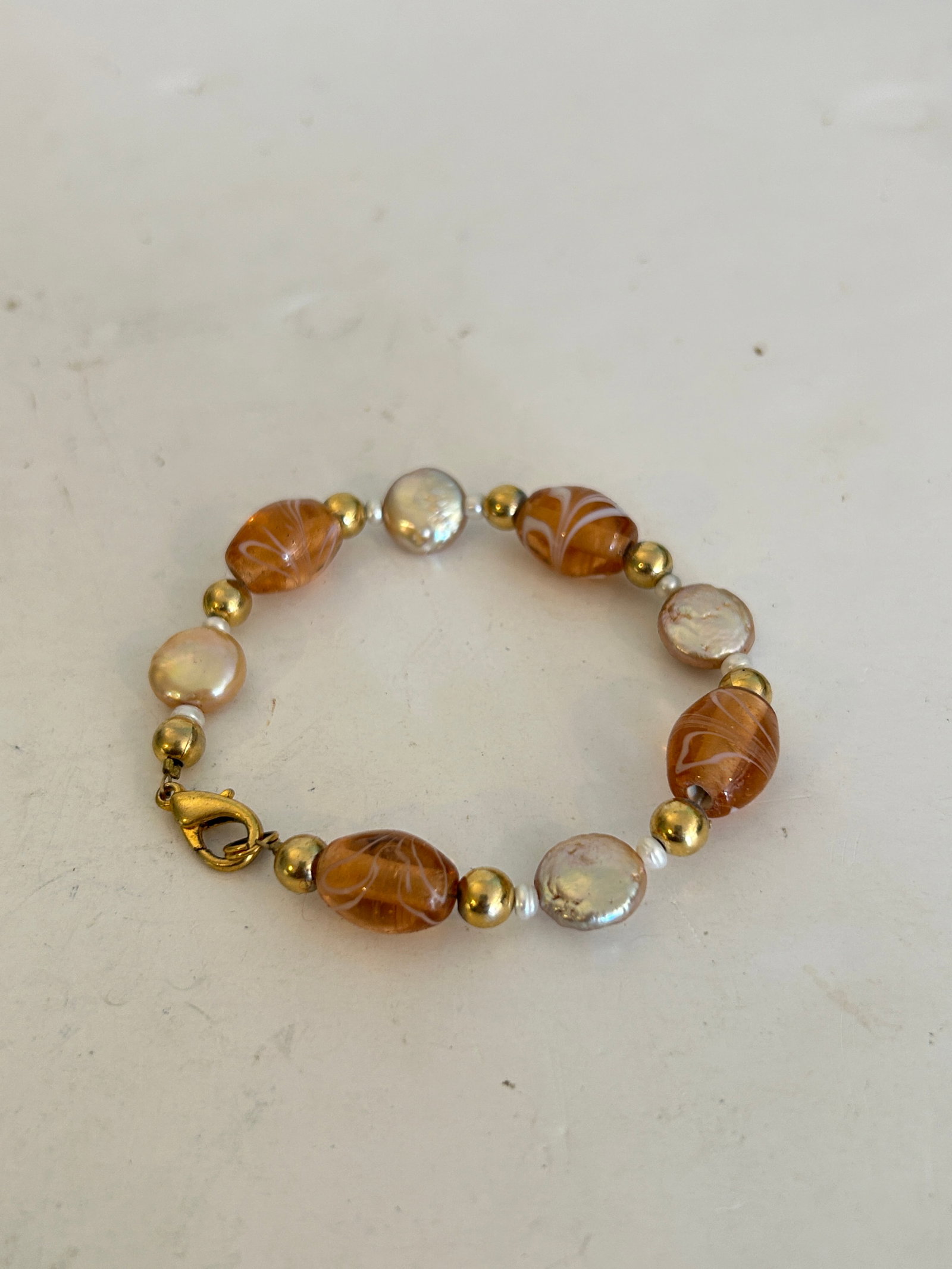 Vintage Murano glass Bracelet 7": Vintage Murano glass Bracelet 7" Please view all photos as they are part of the description and condition of this Item, Feel free to contact me with questions or picture requests! Used Item AS IS