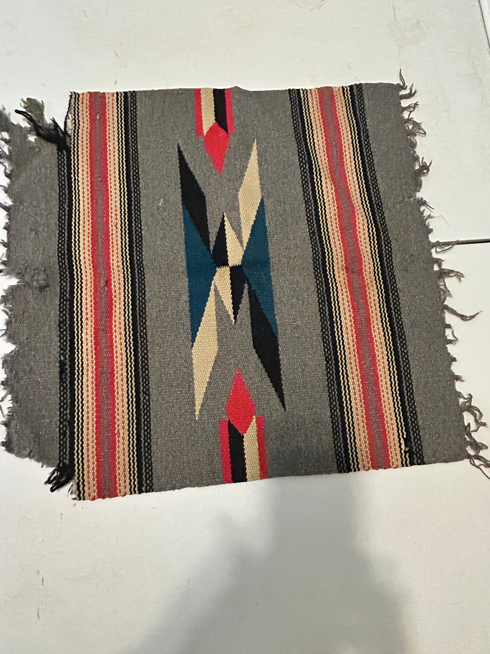 Vintage Native American Woven Tapestry 19" x 20? Navajo Southwest United States: Vintage Native American Woven Tapestry 19" x 20? Navajo Southwest United States Please view all photos as they are part of the description and condition of this Item, Feel free to contact me with ques