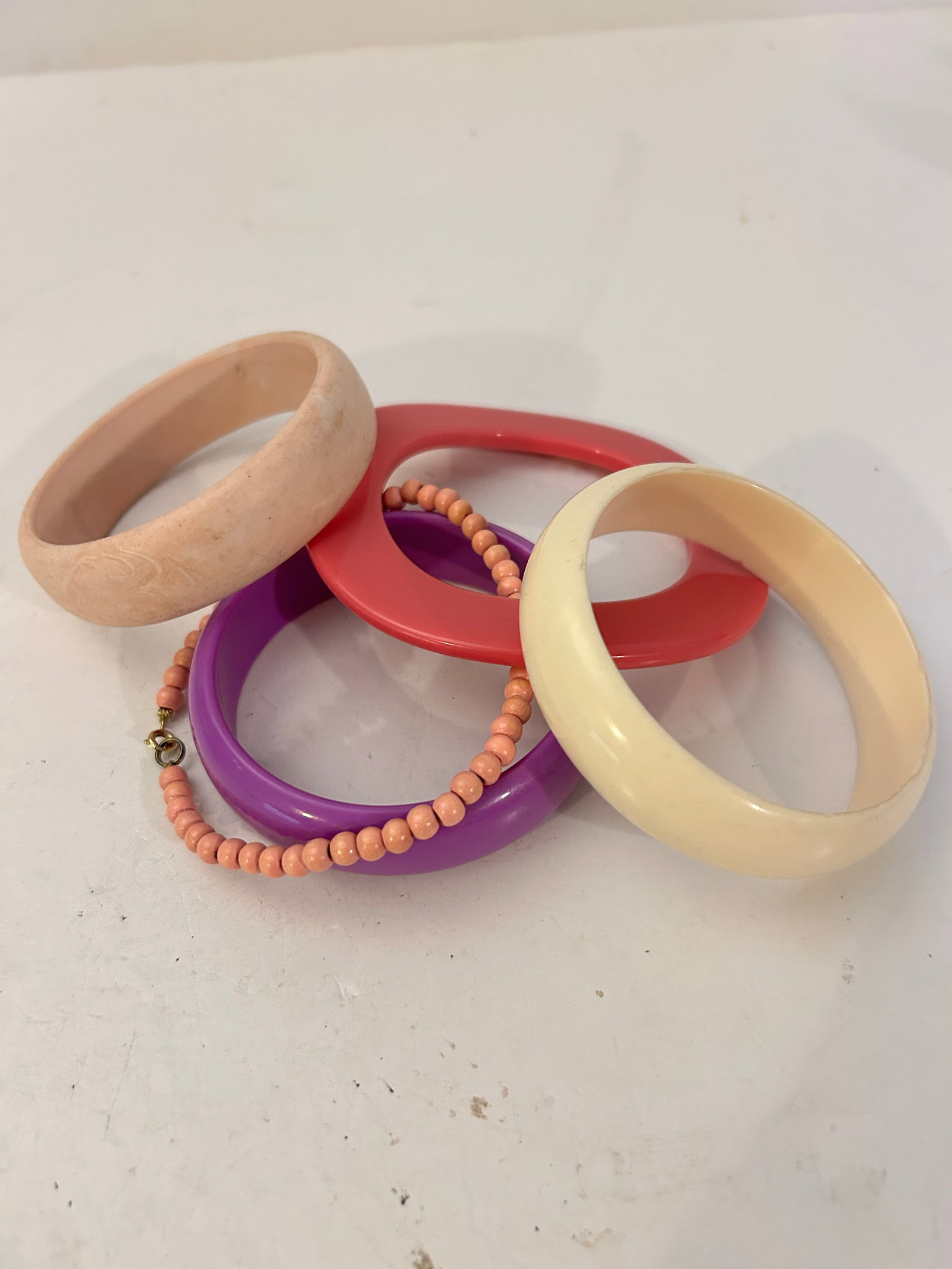 Vintage Lot of 5 Good Bracelets (1 of 4)