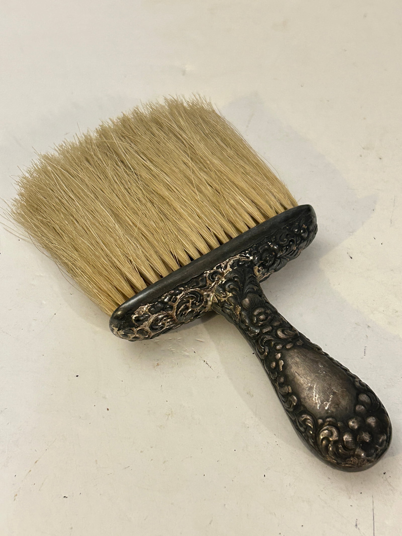 Antique Sterling Silver Dresden Rose Pattern Vanity Hat Brush 6 1/4": Antique Sterling Silver Dresden Rose Pattern Vanity Hat Brush 6 1/4" Please view all photos as they are part of the description and condition of this Item, Feel free to contact me with questions or pi