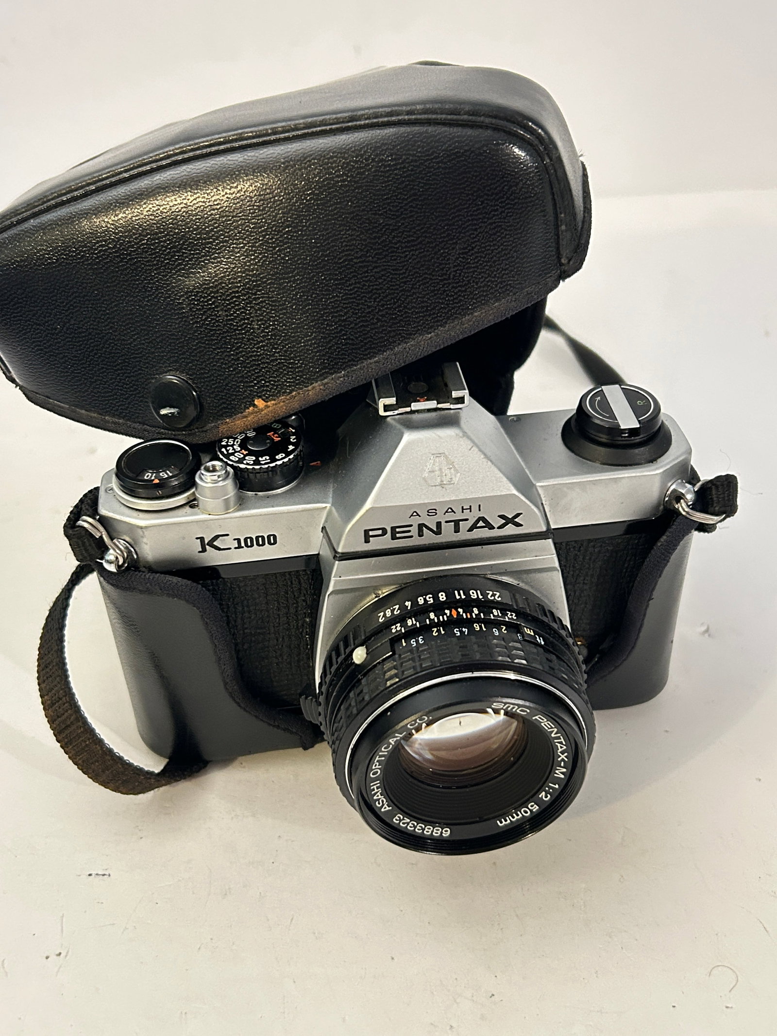 PENTAX Asahi K1000 Manual 35mm SLR Film Camera 50 mm 1:2 Tested Good with case (1 of 7)