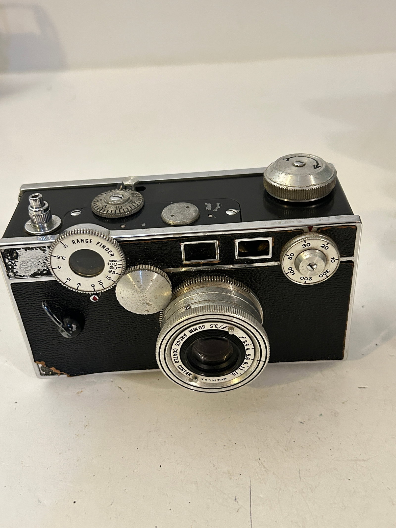 Vintage 1940's ARGUS C3 Rangerfinder Camera The Brick (1 of 5)