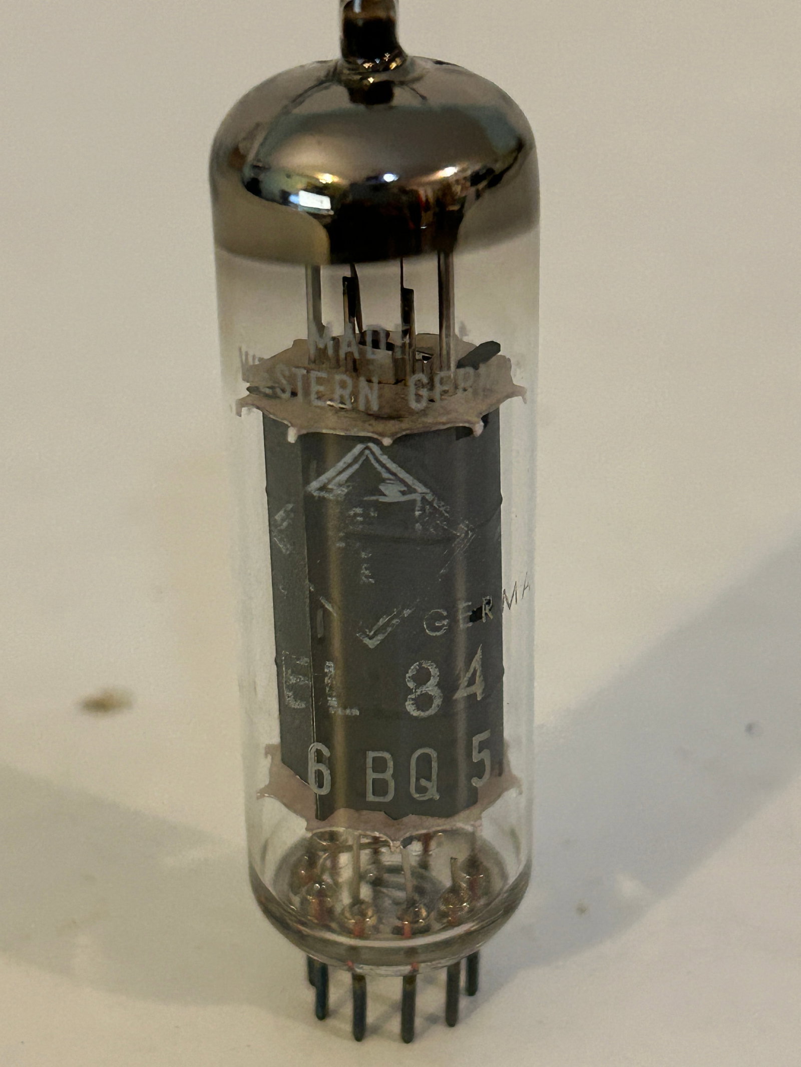 Telefunken EL84 Tube Tested: Telefunken EL84 Tube Tested Please view all photos as they are part of the description and condition of this Item, Feel free to contact me with questions or picture requests! Used Item AS IS