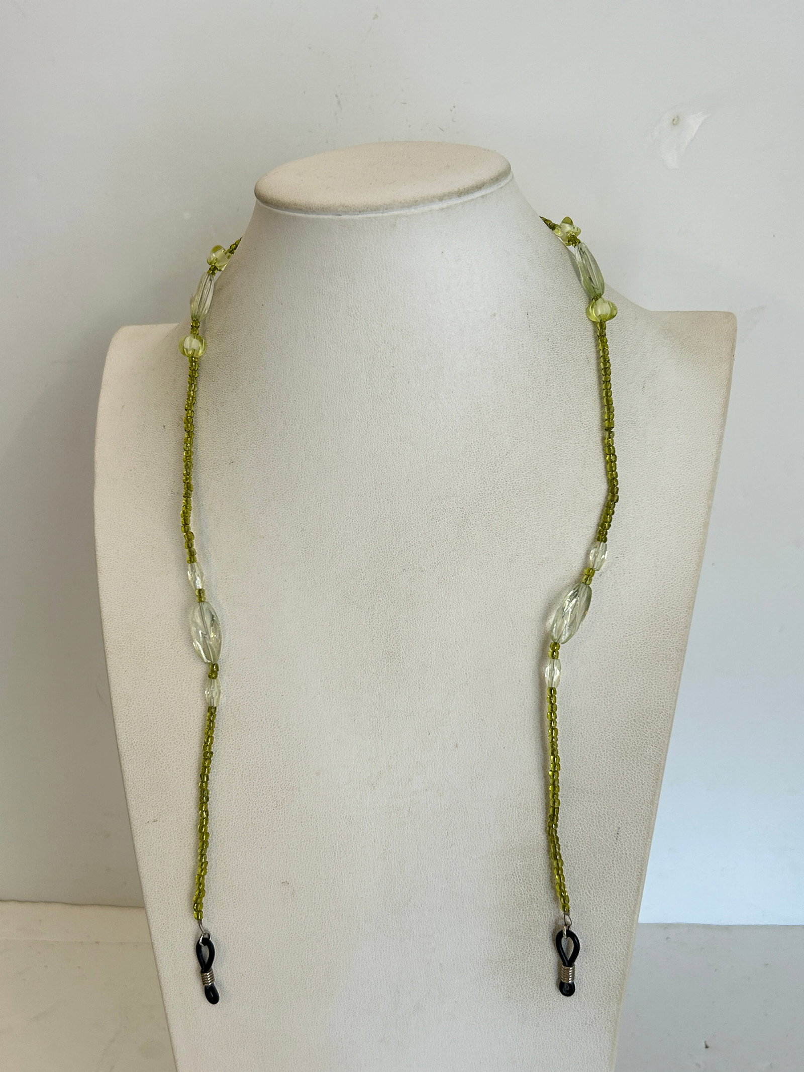 Vintage Eye Glasses Necklace chain (1 of 3)