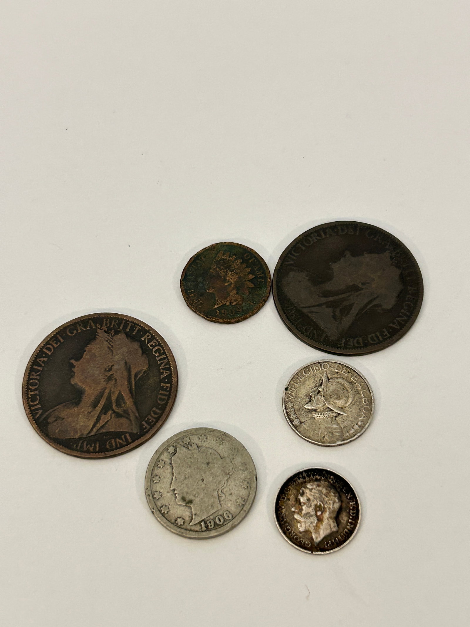 Vintage lot of 6 old coins (1 of 4)