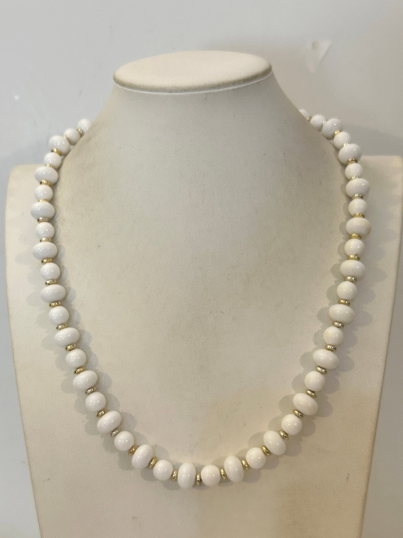 Vintage Necklace (1 of 5)