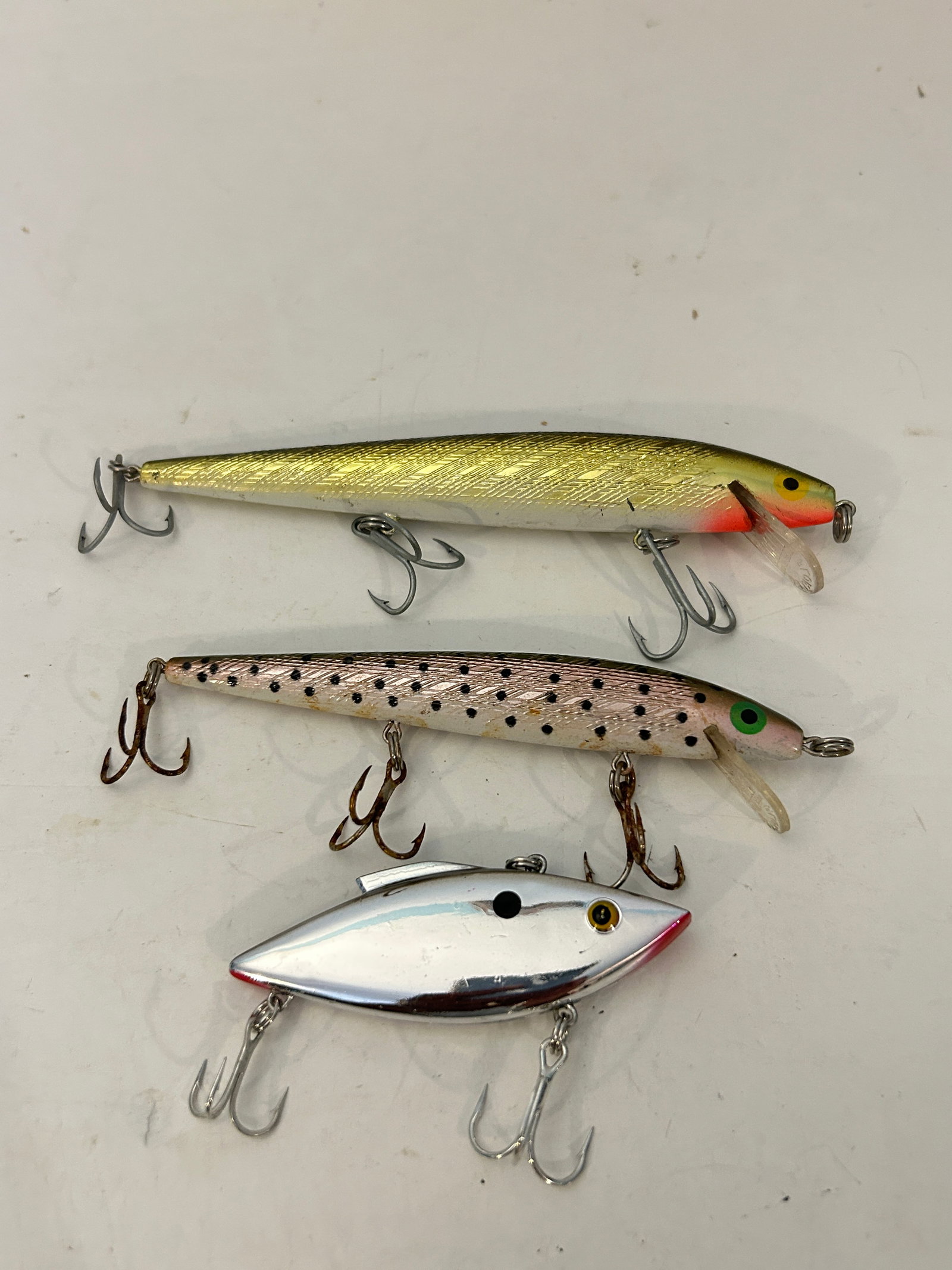 4 Vintage Fishing Lures (1 of 4)