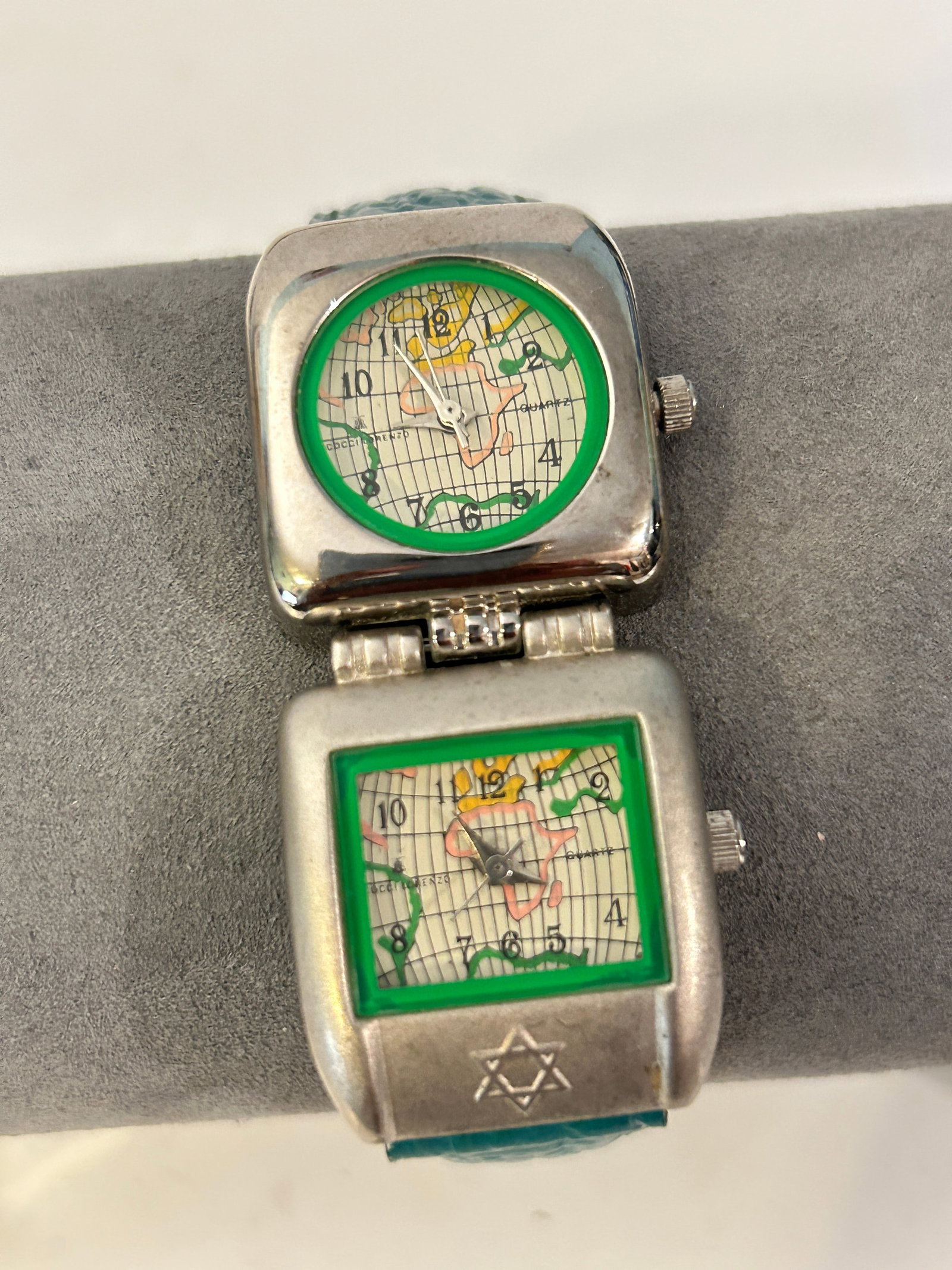 ?Vintage Green Lorenzo Dual Time Zone Dual Dial Tank Watch working (1 of 5)