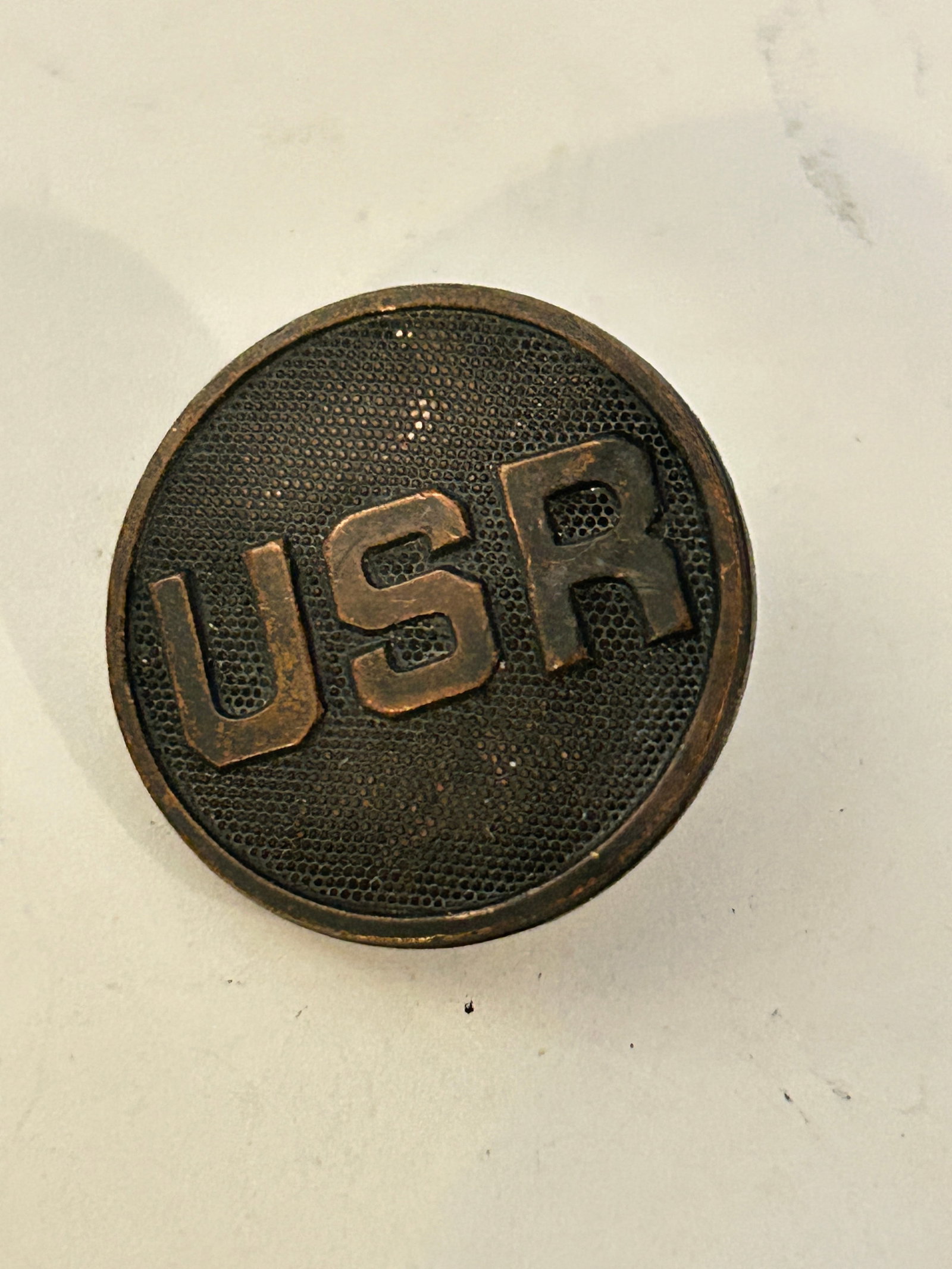 WWI US Army Reserve USR Collar Disc Insignia Disk Pin WW1: WWI US Army Reserve USR Collar Disc Insignia Disk Pin WW1 Please view all photos as they are part of the description and condition of this Item, Feel free to contact me with questions or picture reque