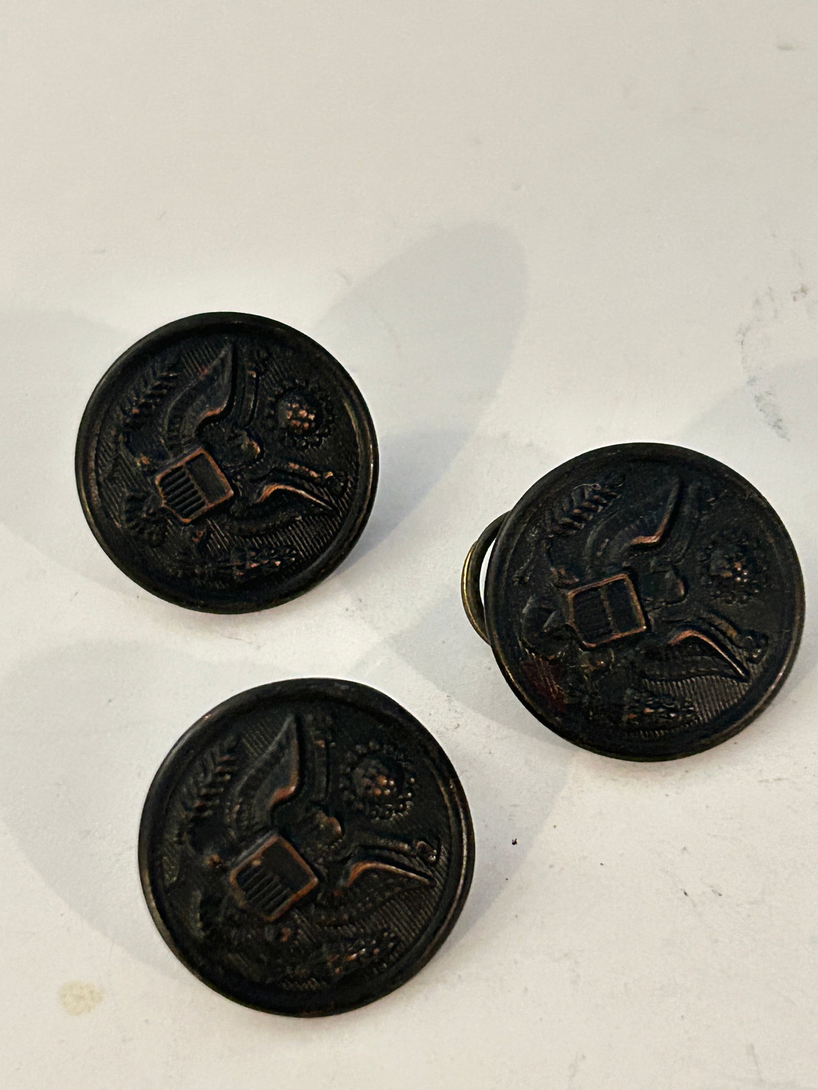 3 Vintage Scovill Waterbury WW1 Brass Great Seal Buttons (1 of 4)