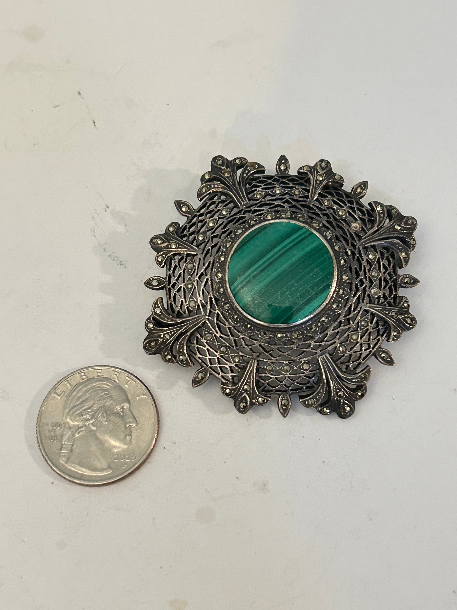 Vintage Sterling Silver Filigree Malachite Flower Brooch 2" x 2": Vintage Sterling Silver Filigree Malachite Flower Brooch 2" x 2" Please view all photos as they are part of the description and condition of this Item, Feel free to contact me with questions or pictur