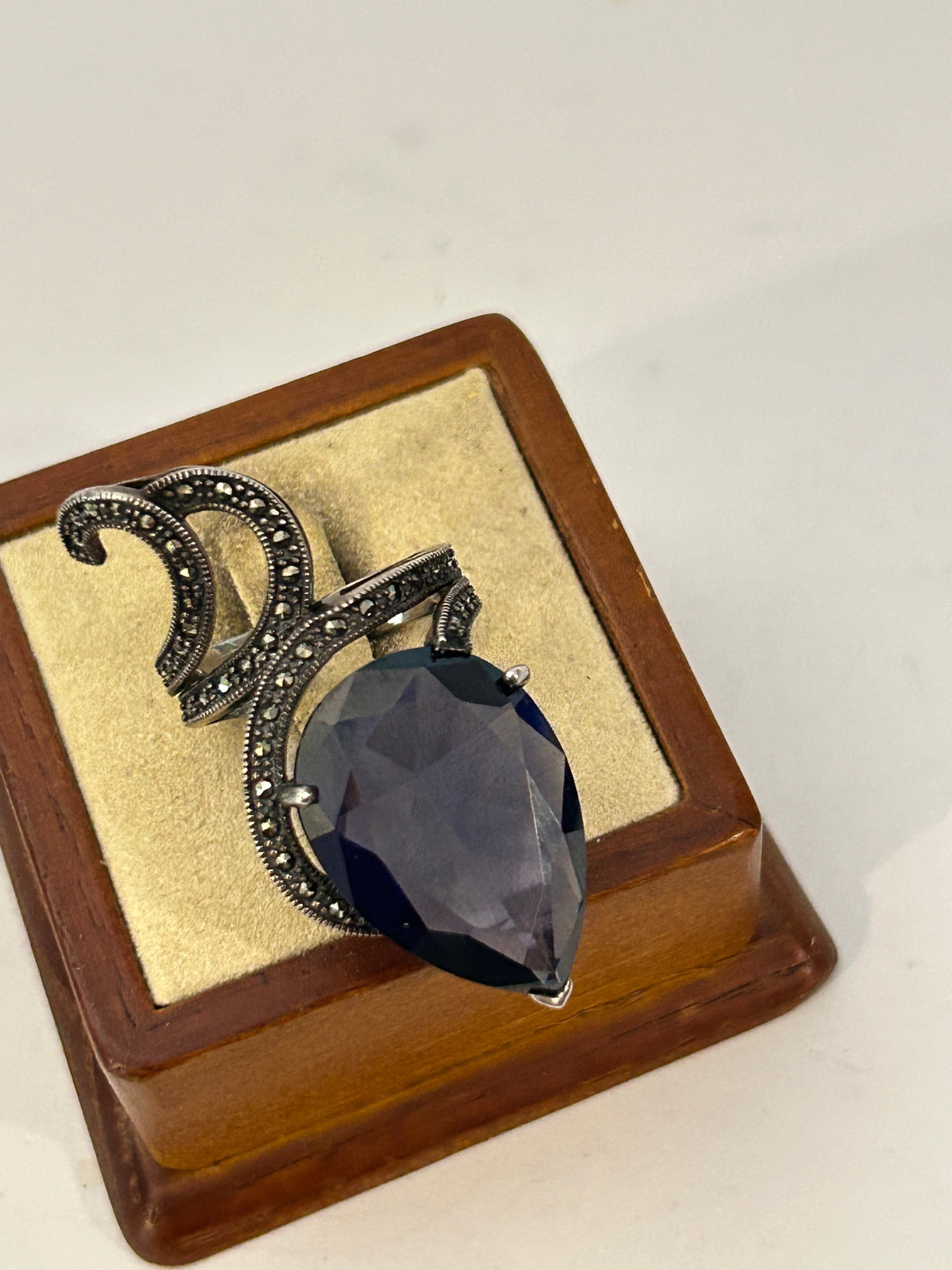 Sterling Swarovski Marcasite Mystic Stone Statement Ring sz 9: Sterling Swarovski Marcasite Mystic Stone Statement Ring sz 9 Please view all photos as they are part of the description and condition of this Item, Feel free to contact me with questions or picture r