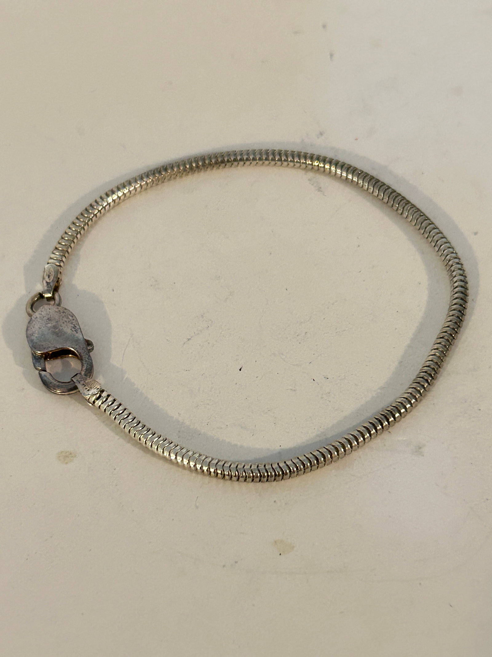925 Sterling Silver Italy Round Snake Link Bracelet 7": 925 Sterling Silver Italy Round Snake Link Bracelet 7" Please view all photos as they are part of the description and condition of this Item, Feel free to contact me with questions or picture requests