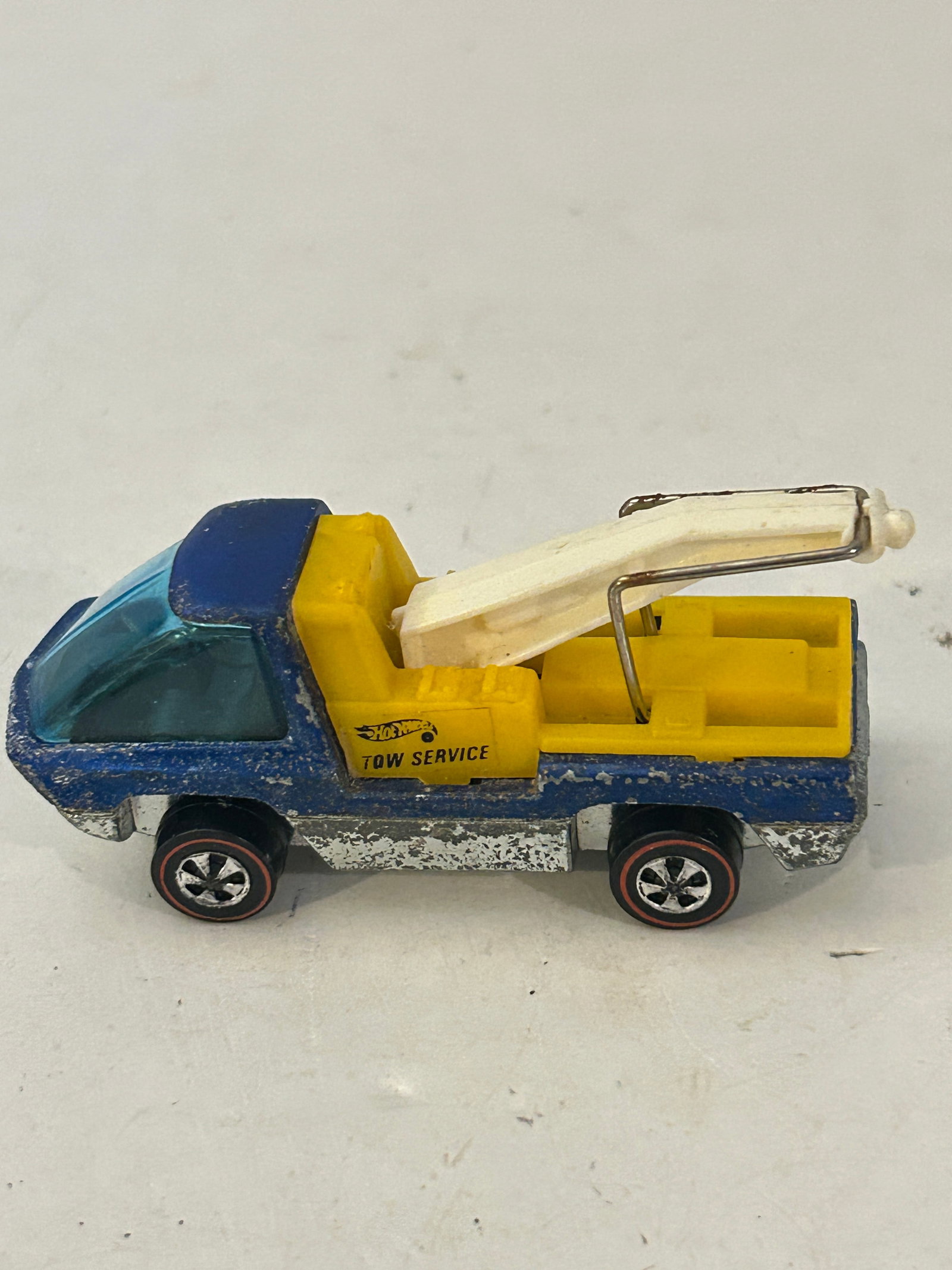 Hot Wheels Redline The Heavyweights Tow Truck Tow Service 1969 Blue Hong Kong (1 of 7)