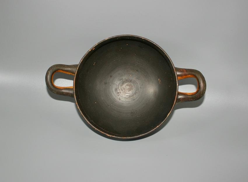 Hellenistic Black Gloss Twin Handle Terracotta (1 of 7)
