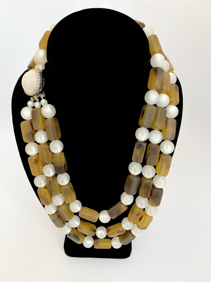 VINTAGE SCAASI RUNWAY FAUX TORTOISE & PEARL NECKLACE (1 of 3)