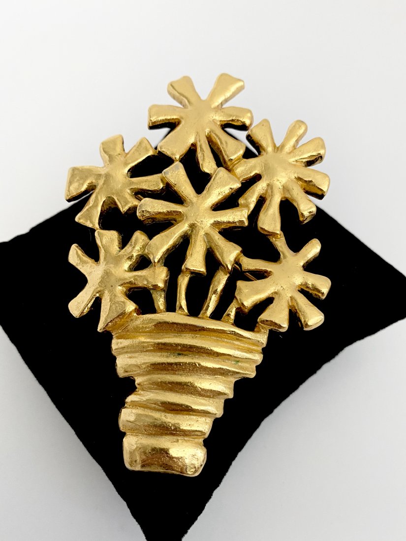 HANAE MORI PARIS OVERSIZED VINTAGE 80'S FLOWER BROOCH (1 of 3)