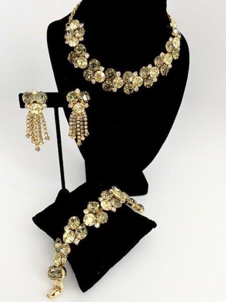 VINTAGE 60'S SIGNED HOBE NECKLACE BRACELET & EAR CLIPS (1 of 3)