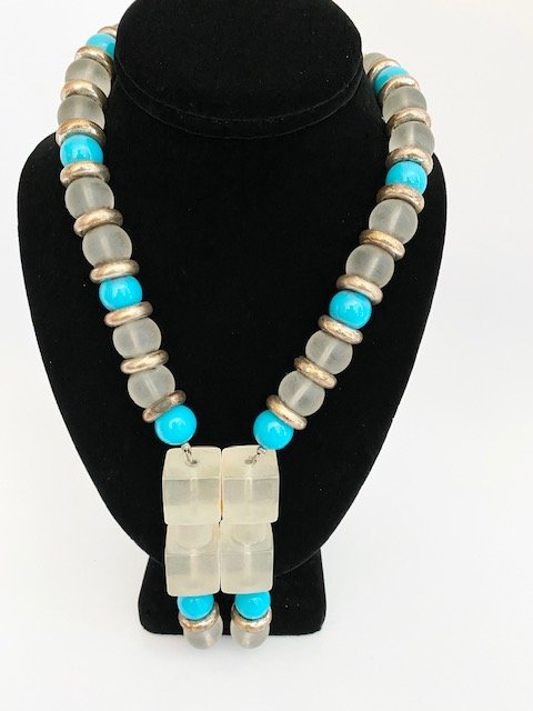 ICONIC VINTAGE PIERRE CARDIN RUNWAY ICE CUBE NECKLACE (1 of 3)