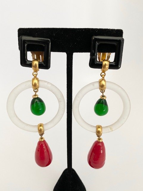 MUSEUM QUALITY CHANEL GRIPOIX DECO CHANDELIER EARRINGS (1 of 4)