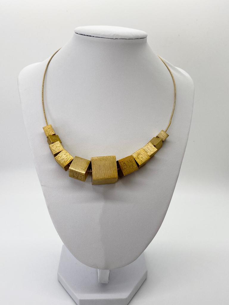 AN IMPORTANT STERLING SILVER GOLD VERMEIL CUBE CHOKER (1 of 3)