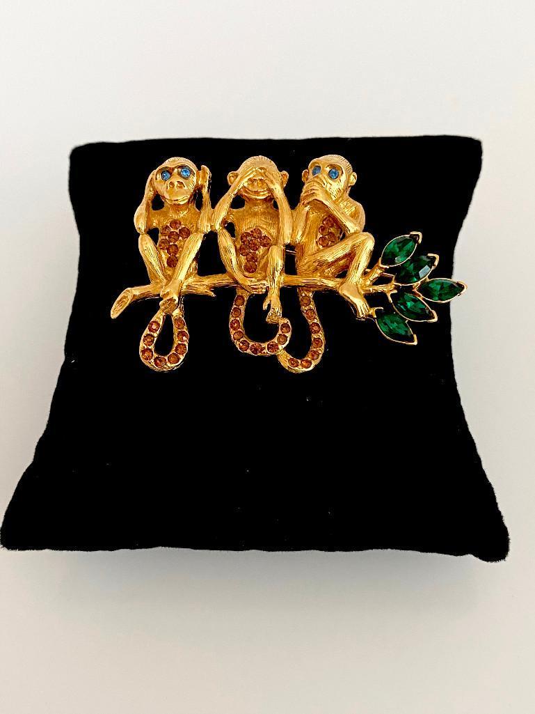 SIGNED TRIFARI 3 MONKEY HEAR SEE & SPEAK NO EVIL: Signed and dated Trifari 3 monkey brooch. The piece measures 2 1/2"