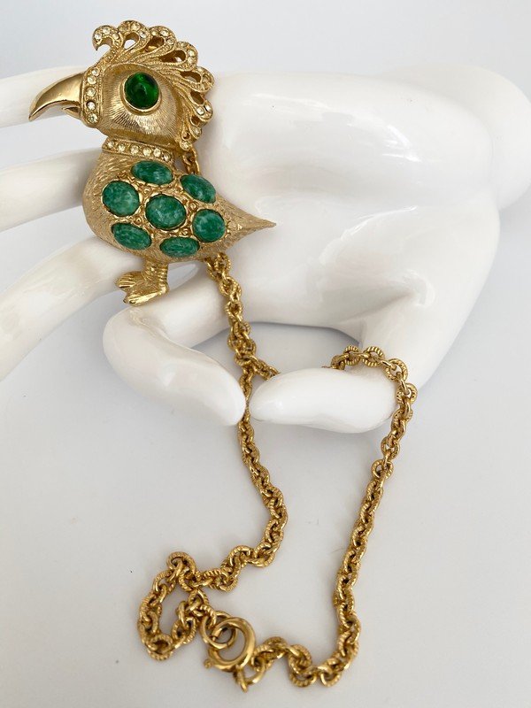 VINTAGE BIRDS OF PARADISE MOGUL JEWLEED RUNWAY NECKLACE (1 of 2)