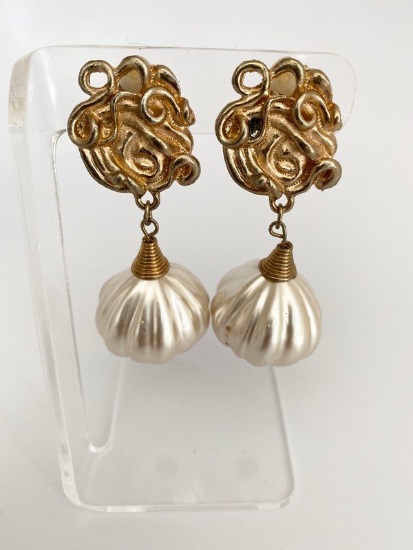 OVERSIZED FAUX PUFFY PEARL ORNATE MOGUL DROP EARRINGS (1 of 2)