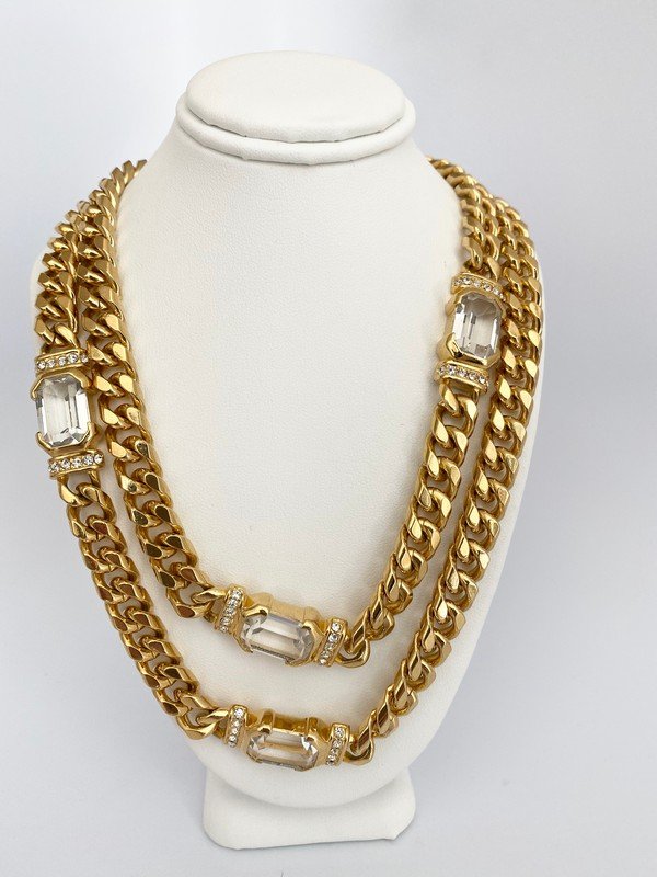 NEW OLD STOCK VINTAGE S.A.L. RUNWAY CLEAR CRYSTAL CHAIN (1 of 4)
