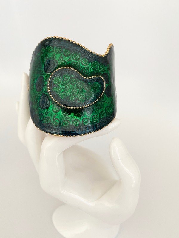 VINTAGE SIGNED ORIGINAL BY ROBERT EMERALD SAPPHIRE CUFF (1 of 3)