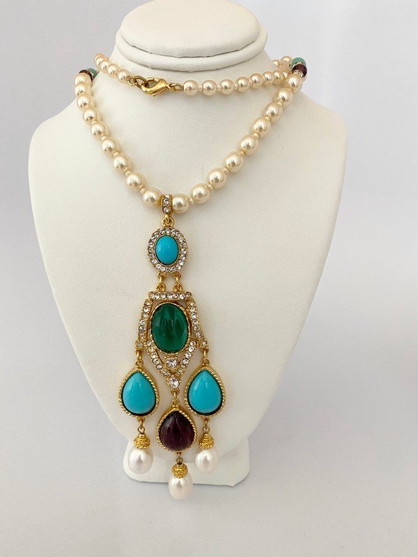 VINTAGE BEN AMUN JEWELS OF INDIA GRIPOIX NECKLACE (1 of 3)