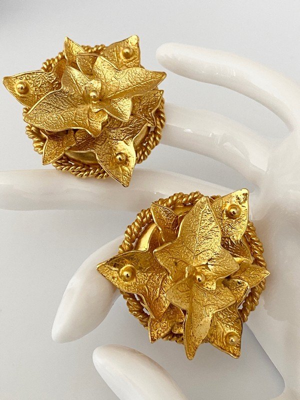 MASSIVE DOMINIQUE AURIENTIS PARIS BOTANICAL EARRINGS (1 of 3)