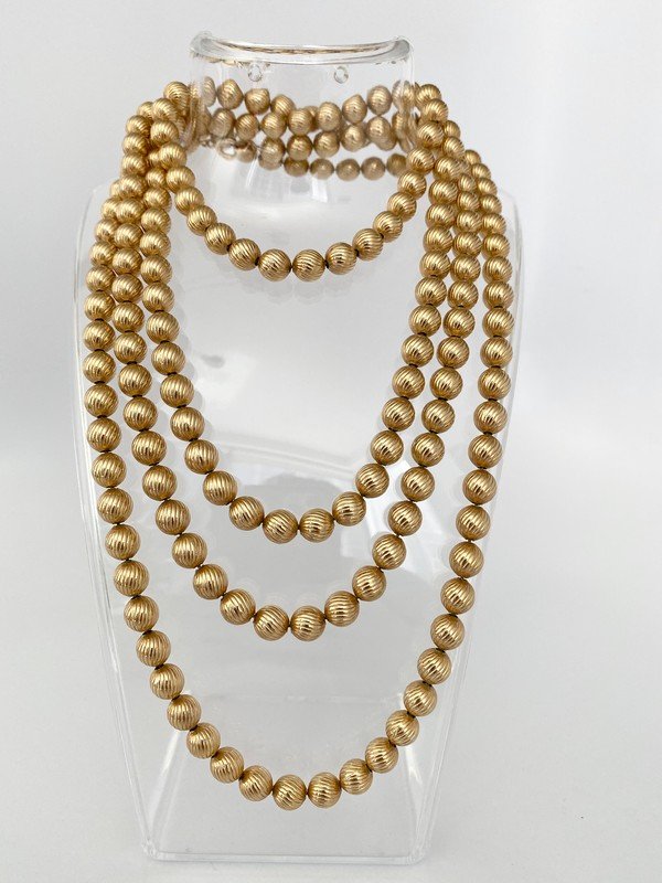 ICONIC 80'S HIGH QUALITY HEAVY GOLDTONE BALLS ON CHAIN (1 of 2)