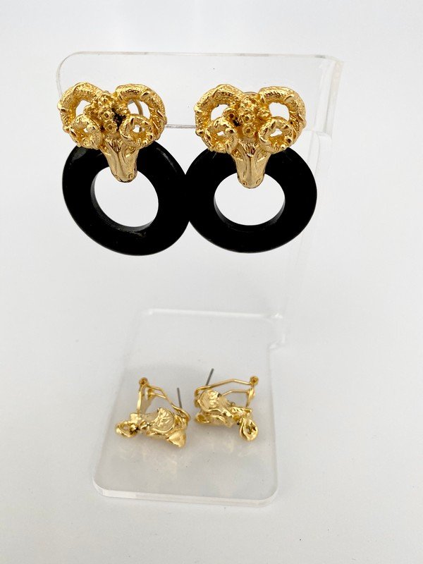 VINTAGE DESIGNER RUNWAY INTERCHANGEABLE RAM EARRINGS (1 of 3)