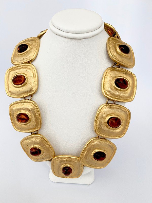 VINTAGE VALENTINO COUTURE RUNWAY HAMMERED NECKLACE (1 of 2)